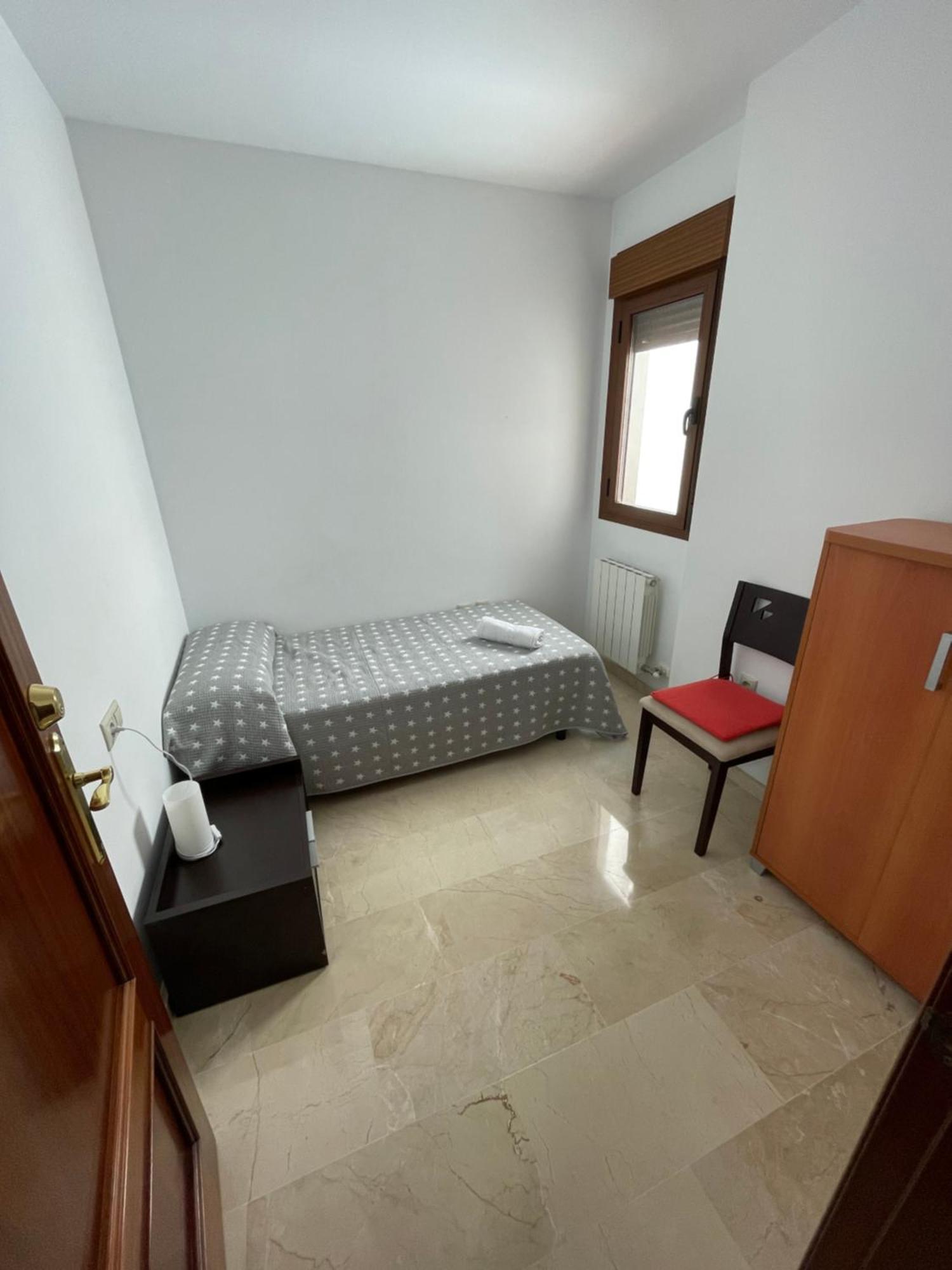 Piso Compartido Delyrent En San Ildefonso Apartment Jaen Bilik gambar