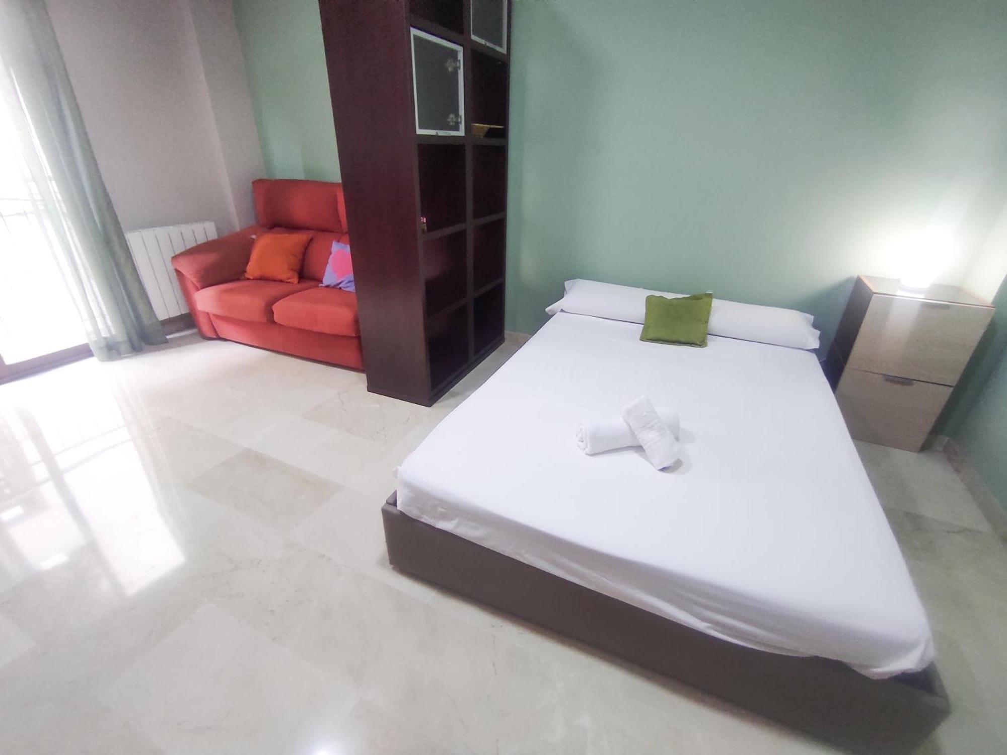 Piso Compartido Delyrent En San Ildefonso Apartment Jaen Luaran gambar